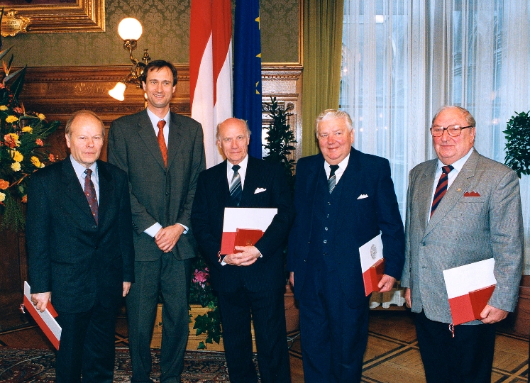v.li.n.re.: Adolf Haider, StR. Dr. Andreas Mailath-Pokorny, Robert Medek, Ferdinand Kral und Lothar Steup