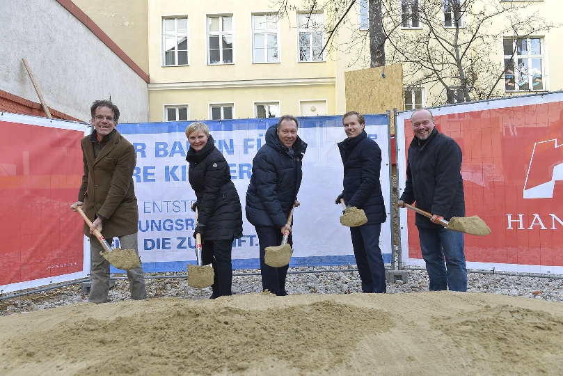 Volksschule in Wien-Ottakring wird um vier neue Klassen erweitert und bietet künftig mehr Platz für SchülerInnen.