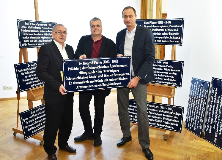 Mailath, Margulies und Rathkolb präsentieren Zusatztafel für historisch belastete Straßennamen 