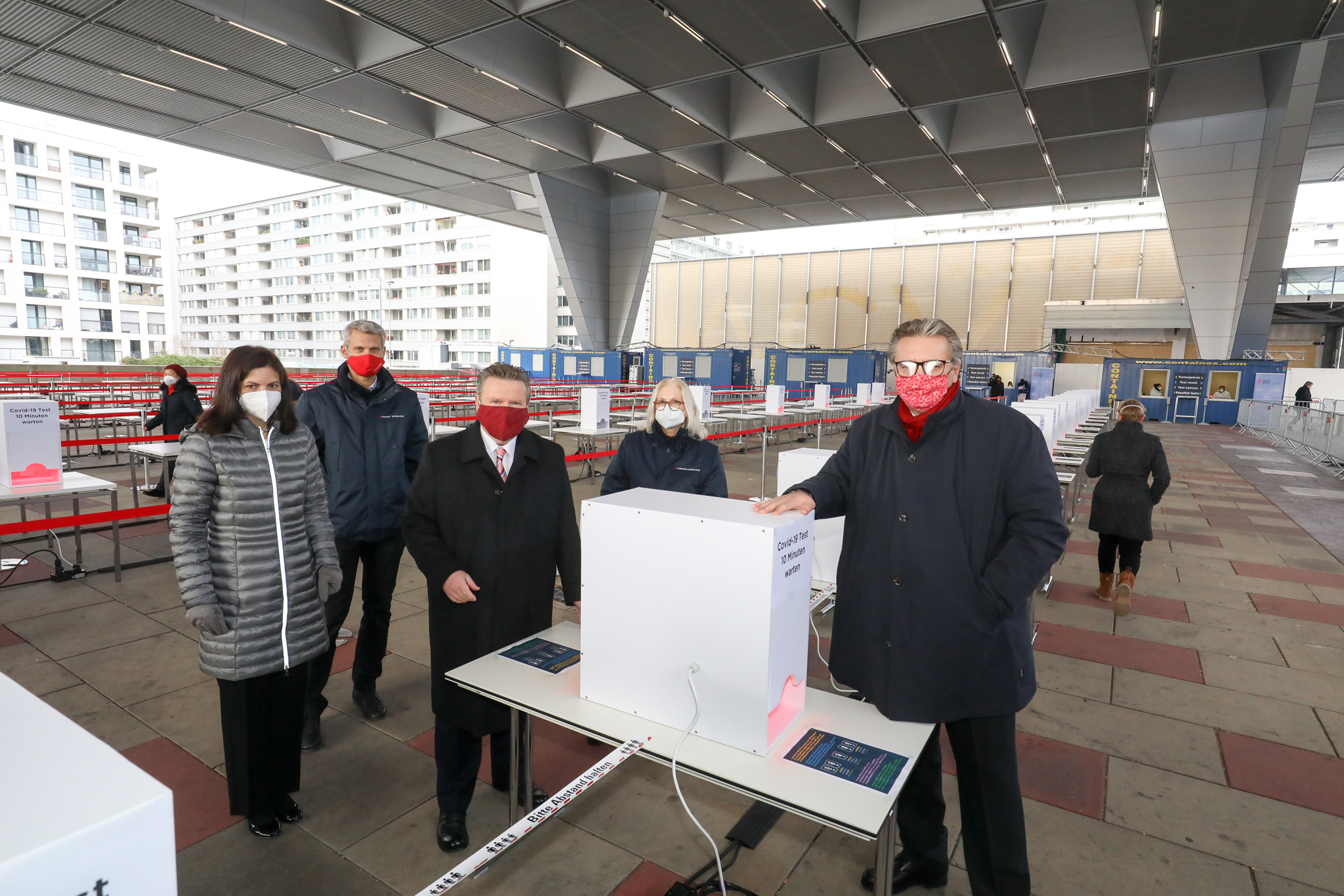 Wien Baut Gratis-Testangebot Mit Neuer Teststraße Bei Austria Center ...