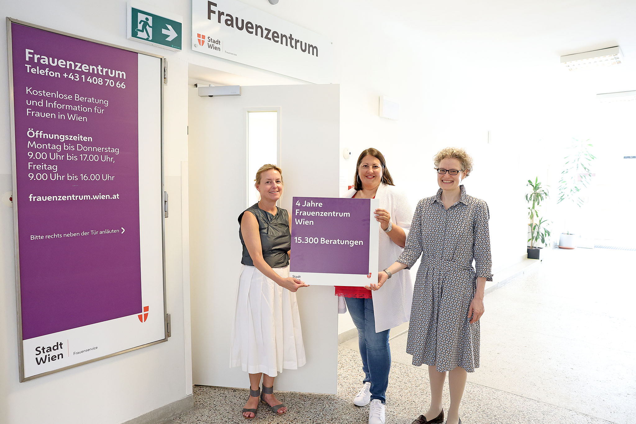 4 Jahre Frauenzentrum - Presse-Service