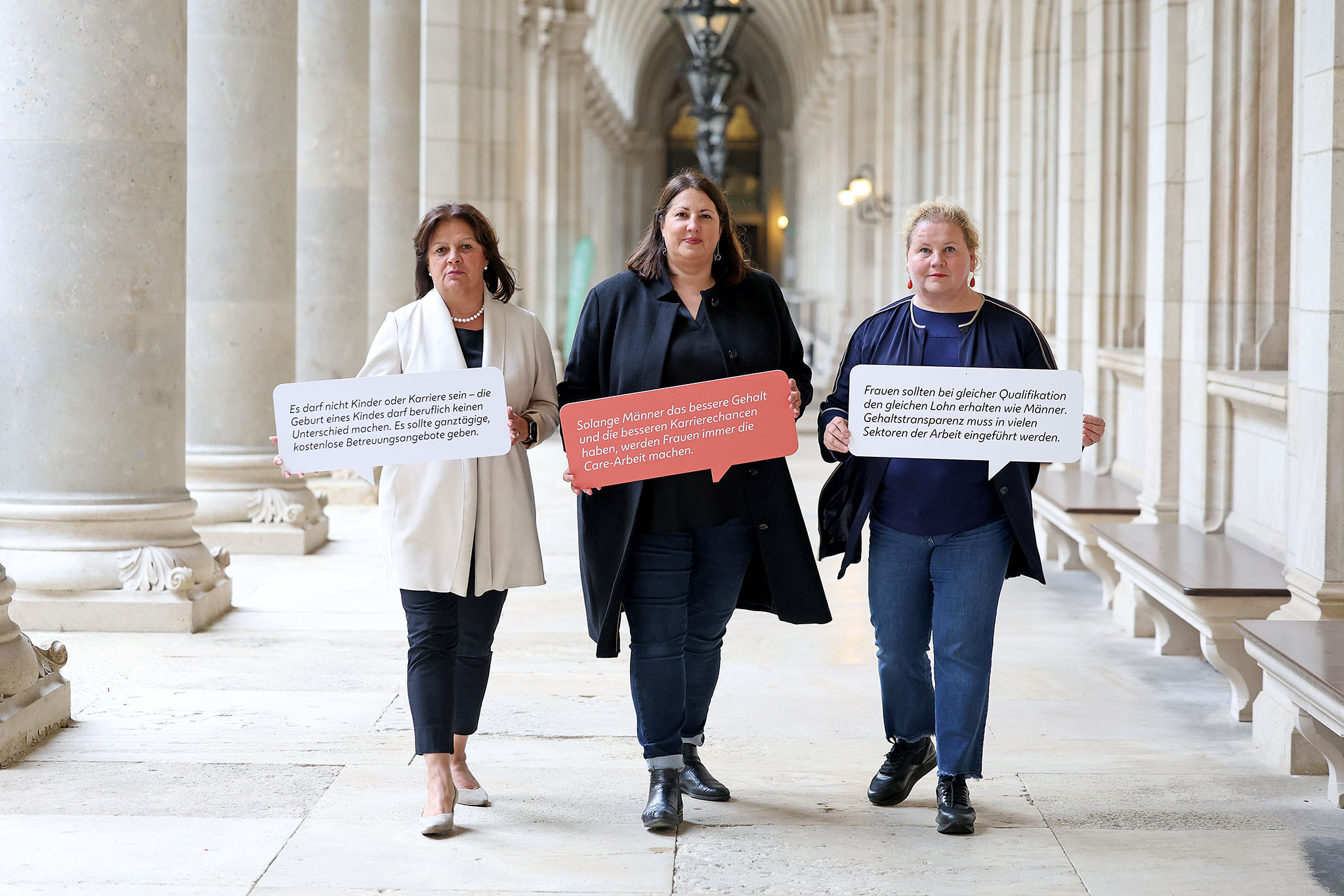 . Gaál Anderl Schumann sulla Giornata per la parità salariale Austria Le donne lavorano da 31 10 gratuitamente Le donne chiedono la parità di retribuzione .