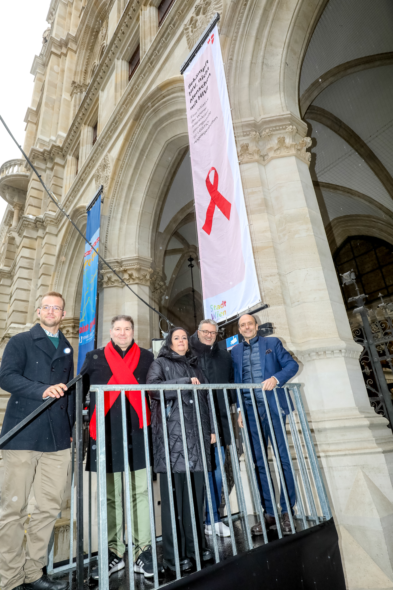 . AIDS World Tag Red Ribbon al Municipio di Vienna .