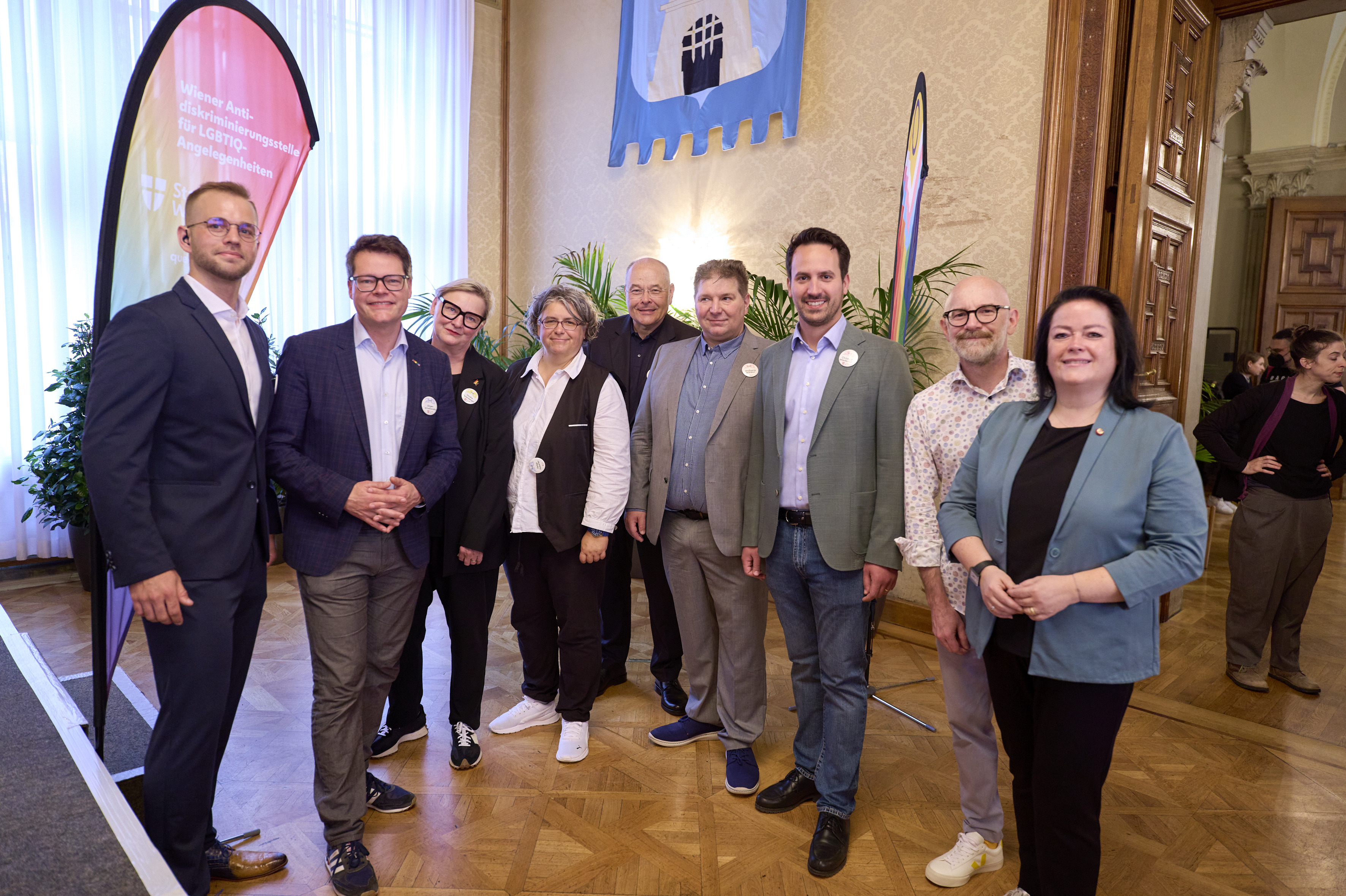 . La città di Vienna celebra 25 anni di WastJubilaeum 25 anni di utilizzo per le preoccupazioni LGBTIQ nella capitale dell'arcobaleno .