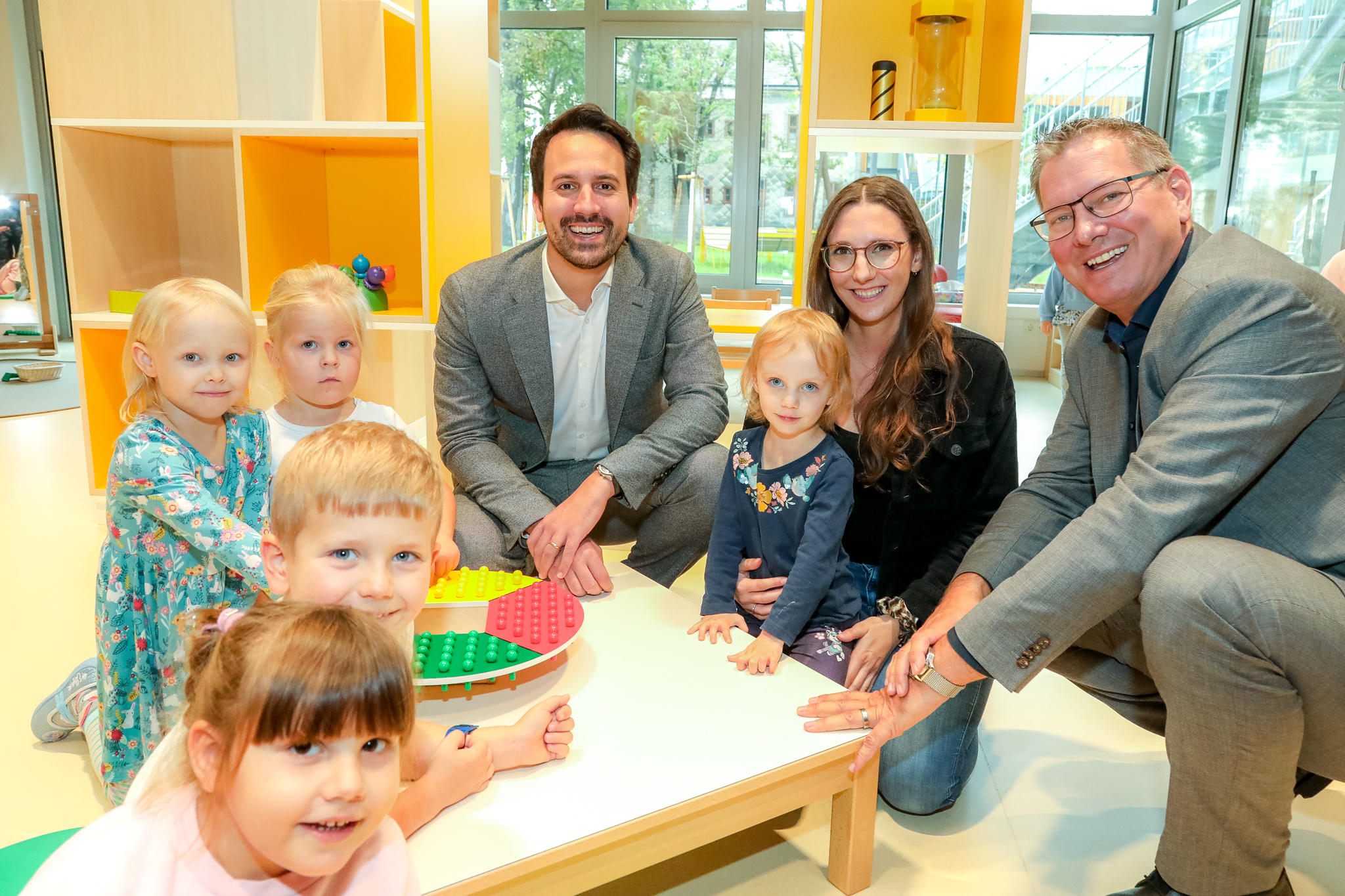 . Nuova istituzione educativa per oltre 1600 bambini e adolescenti a Floridsdorf .