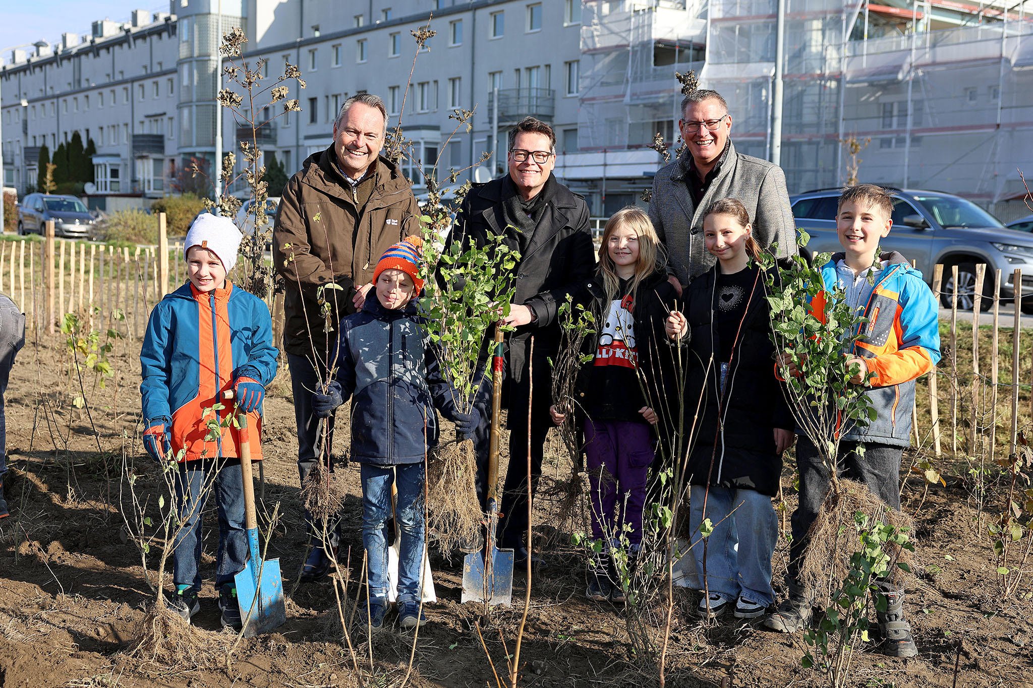 . Wiener Waeldchen  Jedlersdorfer Strasseein Wiener Waeldchen an der Jedlersdorfer Strasse Vienna ha piantato la nuova mini foresta nel 21 distretto .