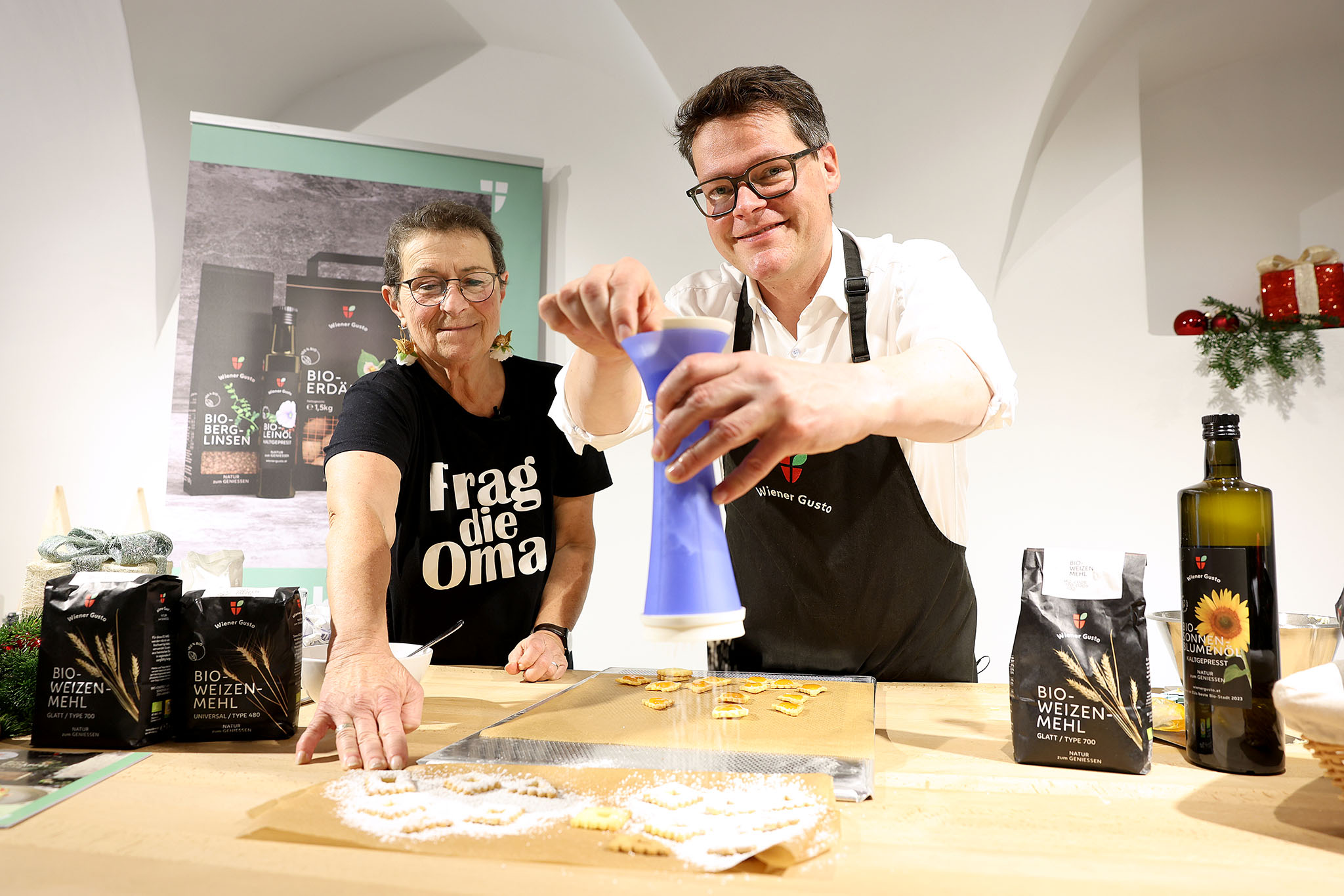 . Chiedi alla cottura di Natale della nonna con gusto viennese .