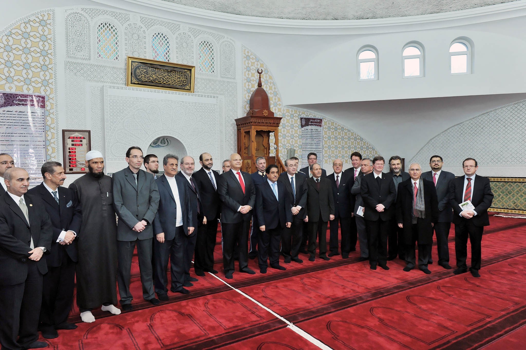 . La grande moschea di Floridsdorf è stata riaperta dopo la ristrutturazione .