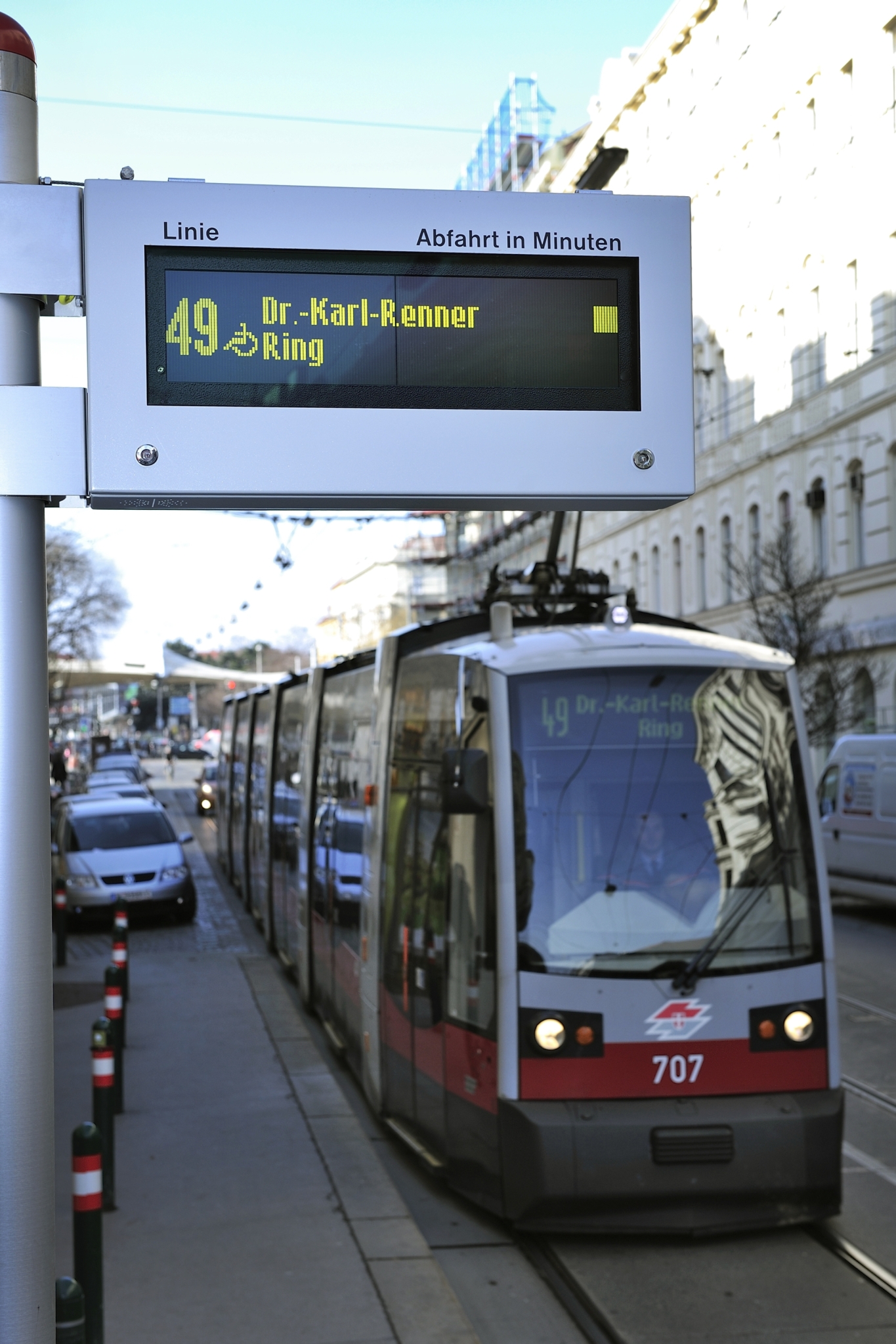 Archivmeldung: Wiener Linien Nehmen 800. Fahrgastinfoanzeige In Betrieb ...